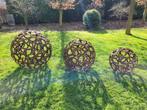 Diverse grote roestige ballen gemaakt van oude hoefijzers, Verzenden, Zo goed als nieuw, Metaal, Overige typen