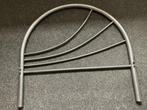 Metalen bed, Ophalen, 70 tot 85 cm, Zo goed als nieuw, Matras