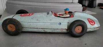 Grote Mercedes Racewagen jaren 1950 beschikbaar voor biedingen