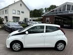 Toyota Aygo 1.0 VVT-i x-fun Airco, Bluetooth, DAB (bj 2021), Voorwielaandrijving, Stof, Gebruikt, 4 stoelen