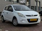 Hyundai i20 1.2 5-DRS 2011 Wit AIRCO, Auto's, Hyundai, Euro 5, Zwart, 4 cilinders, Wit