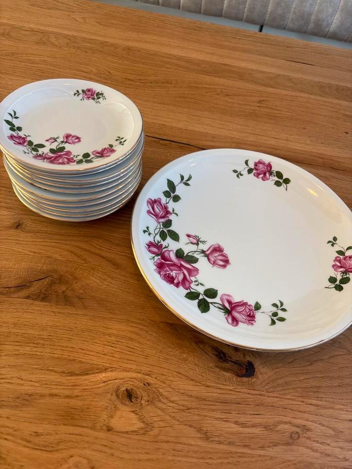Bavaria Wunsiedel gebaksbordjes + serveerbord vintage rozen, Antiek en Kunst, Antiek | Servies compleet, Ophalen of Verzenden