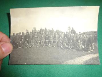 Wo1 foto groep NL soldaten diverse rangen 14RI beschikbaar voor biedingen