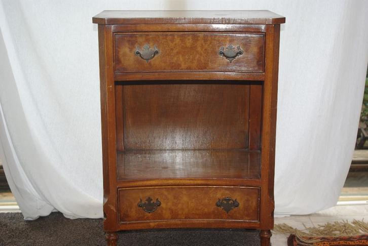 Kastjes en Tafeltjes, Antiek en Kunst, Antiek | Meubels | Kasten, Ophalen of Verzenden