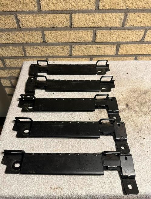Volvo v70 xc70 s60 s80 Isofix beugel 2000-2007, Auto-onderdelen, Interieur en Bekleding, Volvo, Ophalen of Verzenden