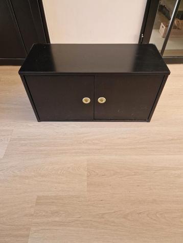 Ikea effektiv kast beschikbaar voor biedingen