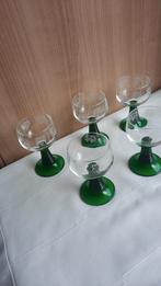 Vintage Moesel Wijnglazen met Groene Voet, Antiek en Kunst, Antiek | Glas en Kristal, Ophalen of Verzenden