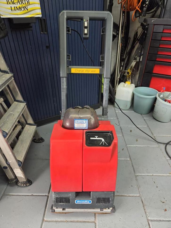 Cleanfix RA320 ibc Schrobzuigmachine, Doe-het-zelf en Verbouw, Reinigingsmachines, Gebruikt, Schrobmachine, Ophalen