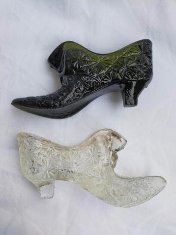 Vintage Fenton glazen schoen daisy en button glass shoes beschikbaar voor biedingen