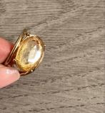 Goudkleurige ring met goude steen Boutiekje, Sieraden, Tassen en Uiterlijk, Ringen, Nieuw, Ophalen of Verzenden, Dame, Met edelsteen