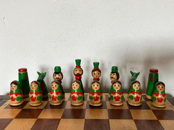 Origineel Russisch (Sovjet) schaakspel beschikbaar voor biedingen