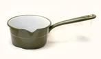 Donkergroen met gouden bies steelpan van emaille., Ophalen of Verzenden