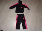 zwart/roze meisjesvest en broek van ADIDAS, maat 86, Kinderen en Baby's, Babykleding | Maat 86, Ophalen of Verzenden, Zo goed als nieuw