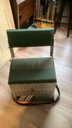 Grote vis / zitkoffer met inhoud, Ophalen, Zo goed als nieuw