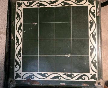 Antieke kachelplaat emaille beschikbaar voor biedingen