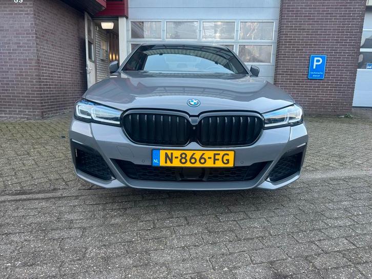 BMW 5-Serie 530e 292pk Aut 2021 Grijs, Auto's, BMW, Particulier, 5-Serie, Hybride Elektrisch/Benzine, Plug-in hybride, A, Sedan
