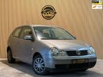 Volkswagen Polo 1.4-16V APK /AIRCO/BLEUTOOTH/TREKHAAK, Voorwielaandrijving, Stof, Gebruikt, Zwart