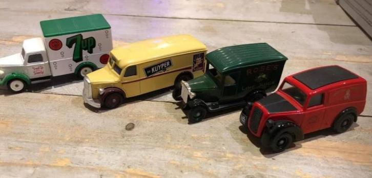 Days Gone - DRIE modelauto's - Lledo - reclame auto's, Hobby en Vrije tijd, Modelauto's | 1:43, Zo goed als nieuw, Auto, Overige merken