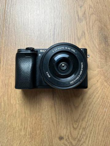 Sony a6300 met 16-50 lens beschikbaar voor biedingen