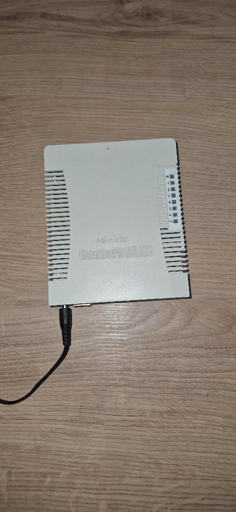 Mikrotik hAP ac RB962UiGS, Computers en Software, Routers en Modems, Zo goed als nieuw, Router, Ophalen of Verzenden