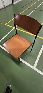 Vintage Stapelbare Stoel, Huis en Inrichting, Stoelen, Ophalen, Gebruikt, Bruin, Eén
