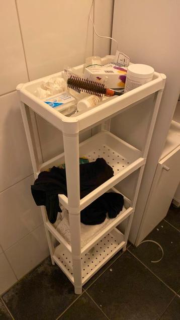 Great bathroom shelves beschikbaar voor biedingen