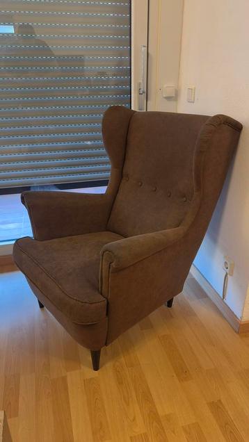 Oorfauteuil Ikea Strandmon Bruin leer uniek beschikbaar voor biedingen