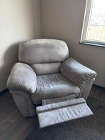GRATIS Comfortabele grijze relaxstoel, Huis en Inrichting, Ophalen, Gebruikt, Stof, 75 tot 100 cm