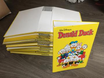 16 Donald Duck verzamelmappen  beschikbaar voor biedingen