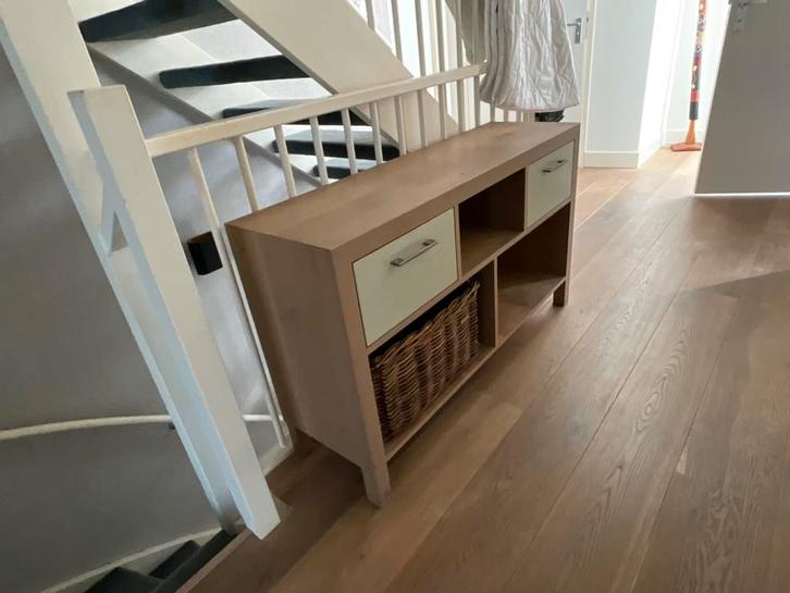 Eiken dressoir/lage kast, Huis en Inrichting, Kasten | Dressoirs, Zo goed als nieuw, 100 tot 150 cm, 25 tot 50 cm, Met lade(s)