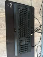 Gaming set muis, muismat, toetsenbord, Computers en Software, Toetsenborden, Ophalen of Verzenden, Zo goed als nieuw