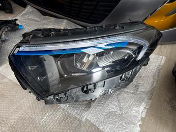 Mercedes EQA (N243) Koplamp Links 2023 750€ marge beschikbaar voor biedingen