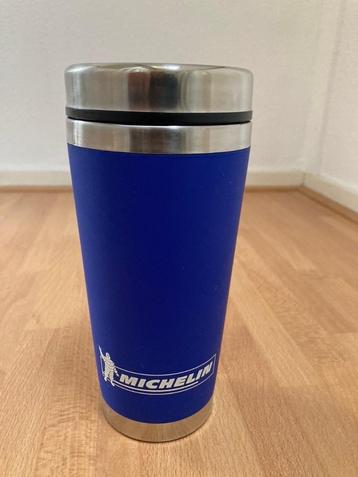 Michelin isolerende koffiebeker beschikbaar voor biedingen