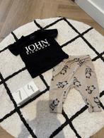 Heel goed 2x John Richmond t-shirt & H&M beige jogger 68 74, John Richmond, Zo goed als nieuw, Setje, Verzenden