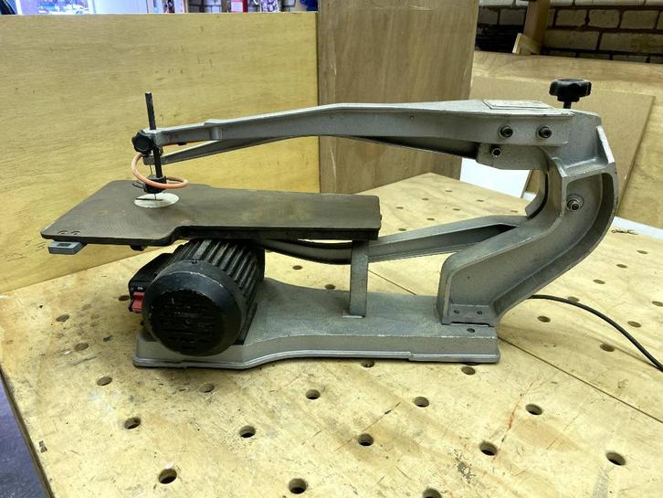 Huvema elektrische figuurzaag – klaar voor gebruik, Doe-het-zelf en Verbouw, Gereedschap | Zaagmachines, Gebruikt, Figuurzaag