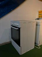 Beko fornuis elektrische kookplaat + oven, Witgoed en Apparatuur, Fornuizen, Ophalen, 4 kookzones, 85 tot 90 cm, 45 tot 60 cm