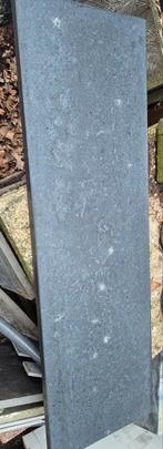Stenen bladen 30x100 4 stuks en 19x100 1 stuk, Ophalen