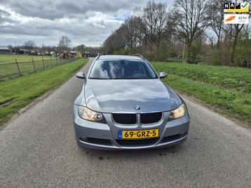 BMW 3-serie Touring 318i Executive beschikbaar voor biedingen