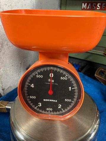 Vintahe oranje Soehnle keukenweegschaal 5 kg beschikbaar voor biedingen