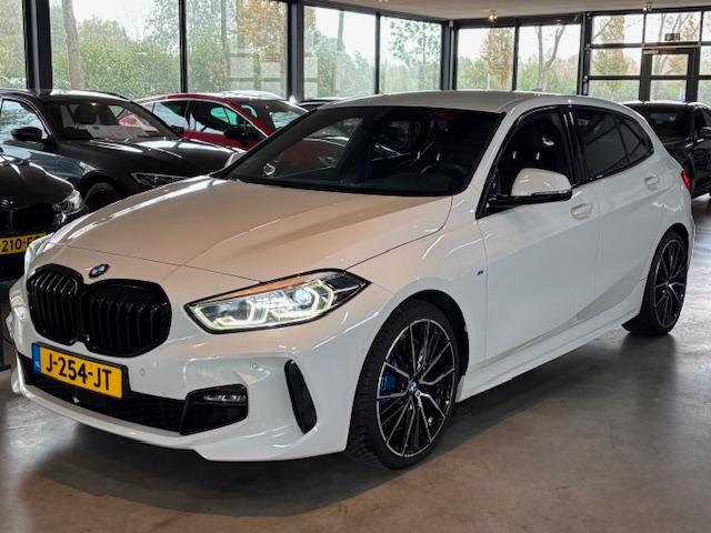 BMW 1-Serie (f40) 118i 140pk Executive M-Sport plus Pack, Auto's, BMW, Bedrijf, Te koop, 1-Serie, ABS, Achteruitrijcamera, Airbags