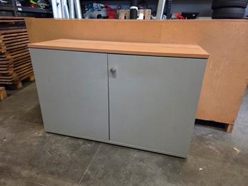 Dressoir/ kantoor kast met slot, degelijke kwaliteit! beschikbaar voor biedingen