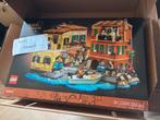 LEGO Ideas 21359 Italiaanse Riviera - Nieuw!, Kinderen en Baby's, Speelgoed | Duplo en Lego, Ophalen of Verzenden, Nieuw, Complete set