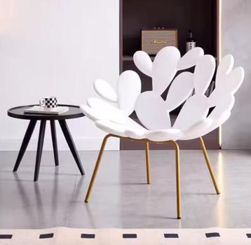 Cactus Petal Designer stoel beschikbaar voor biedingen