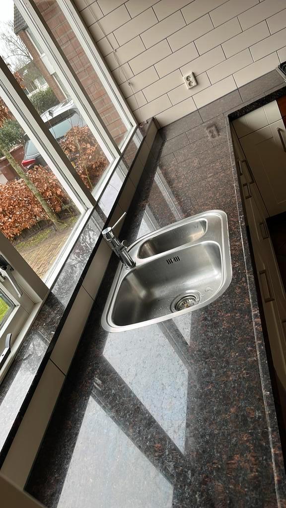 Natuursteen aanrechtblad, Huis en Inrichting, Keuken | Keukenelementen, Zo goed als nieuw, Minder dan 100 cm, 200 cm of meer, 50 tot 75 cm