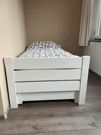 Mooi wit houten bed (90x200) met onderbed (80x200) en lades, Ophalen, 85 tot 100 cm, Zo goed als nieuw, Lattenbodem