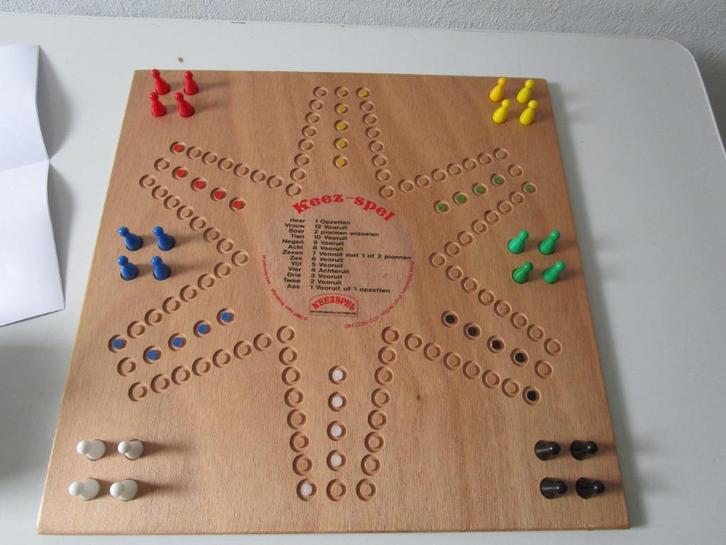 Keezenspel, keezspel, hout, max. 4 of 6 personen, Hobby en Vrije tijd, Gezelschapsspellen | Bordspellen, Zo goed als nieuw, Ophalen of Verzenden