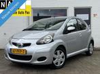 Toyota Aygo 1.0-12V Airco 5 deurs (bj 2011), Auto's, Toyota, Origineel Nederlands, Te koop, Zilver of Grijs, Benzine