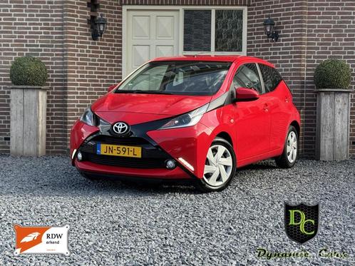 Toyota Aygo 1.0 VVT-i x-play *Camera *Bluetooth *Airco *NAP, Auto's, Toyota, Bedrijf, Te koop, Aygo, ABS, Achteruitrijcamera, Airbags