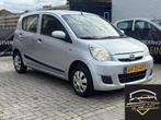 Daihatsu Cuore 1.0 Trend facelift 5drs nw apk keuring, Auto's, Daihatsu, Voorwielaandrijving, 4 stoelen, 23 km/l, Origineel Nederlands