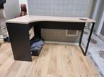 Mooi L-vormig bureau met lades - Rijswijk, Huis en Inrichting, Bureaus, Ophalen